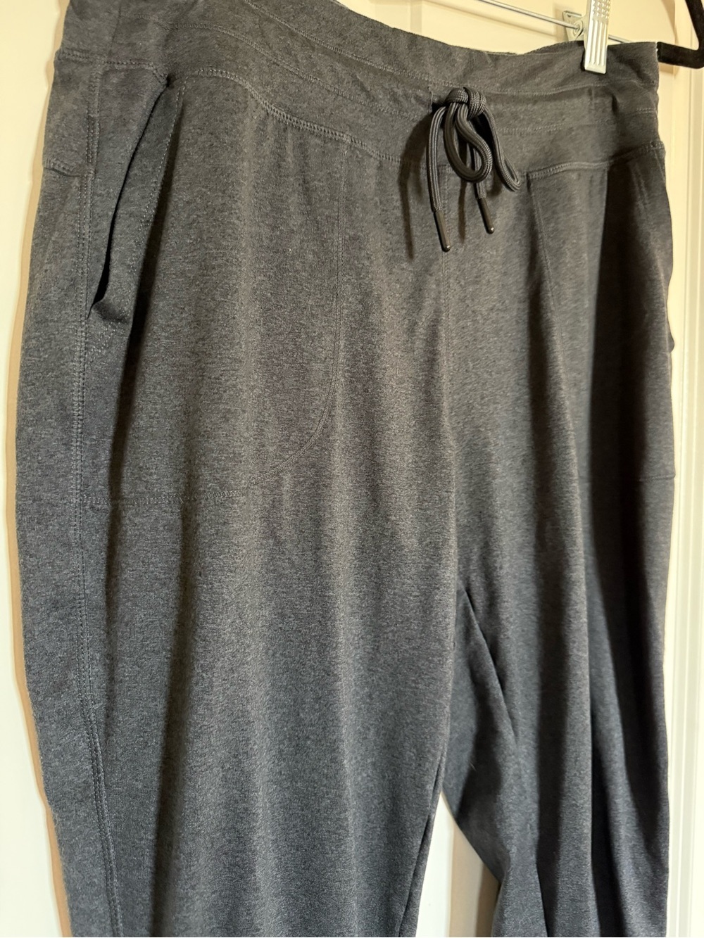 Lole Charcoal Gray Jogger Pants Women’s Medium Athleisure Lounge Travel Yoga - Picture 4 of 5